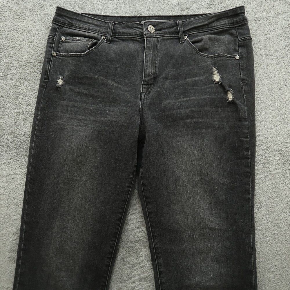 Tractr Jeans Women's Size 31 Gray Mid-Rise Flare Denim 34" Inseam Distressed - Picture 12 of 16